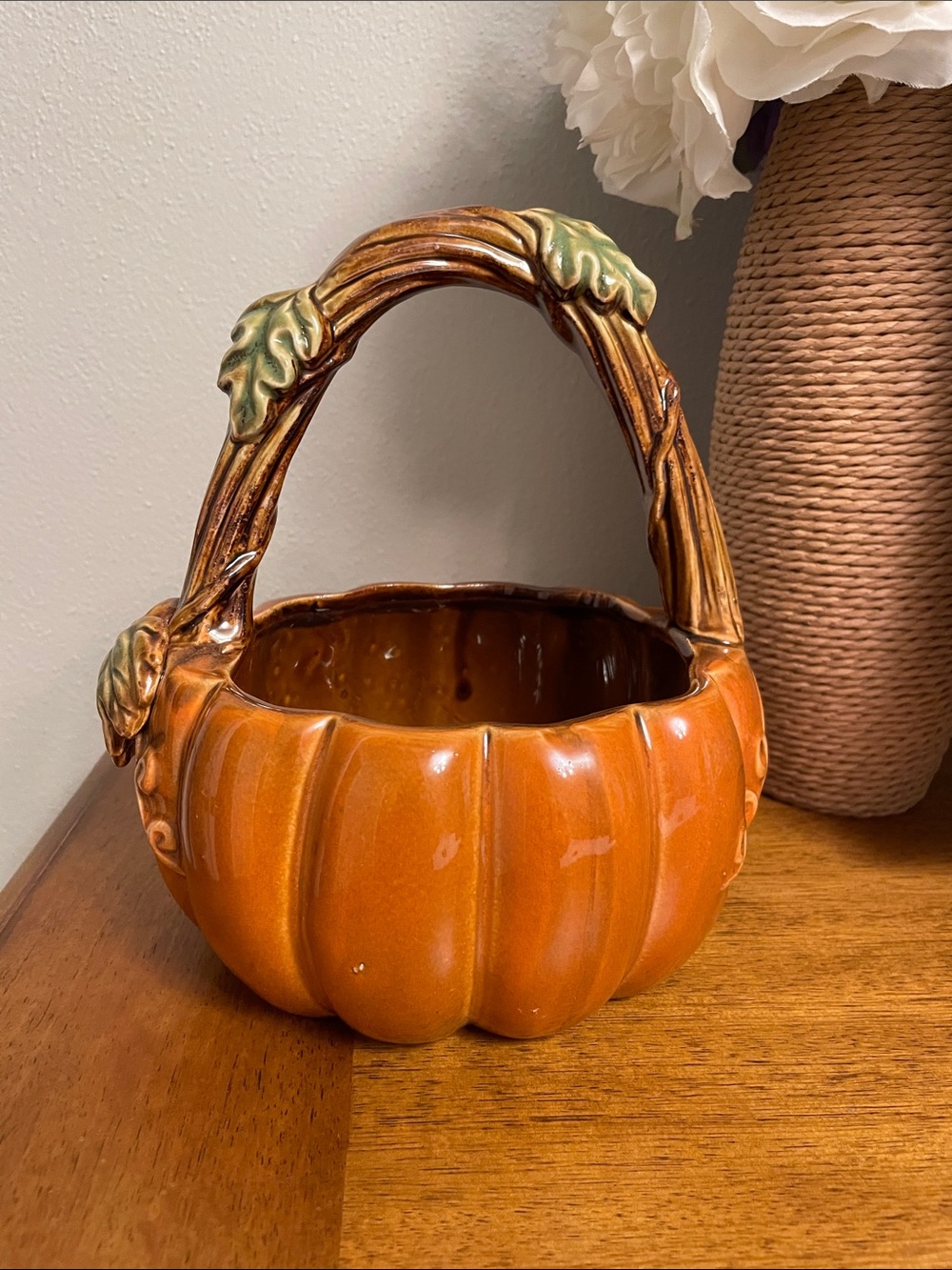 Tii Collections Ceramic Pumpkin Basket with Twisted Branch & Green Leaves FALL